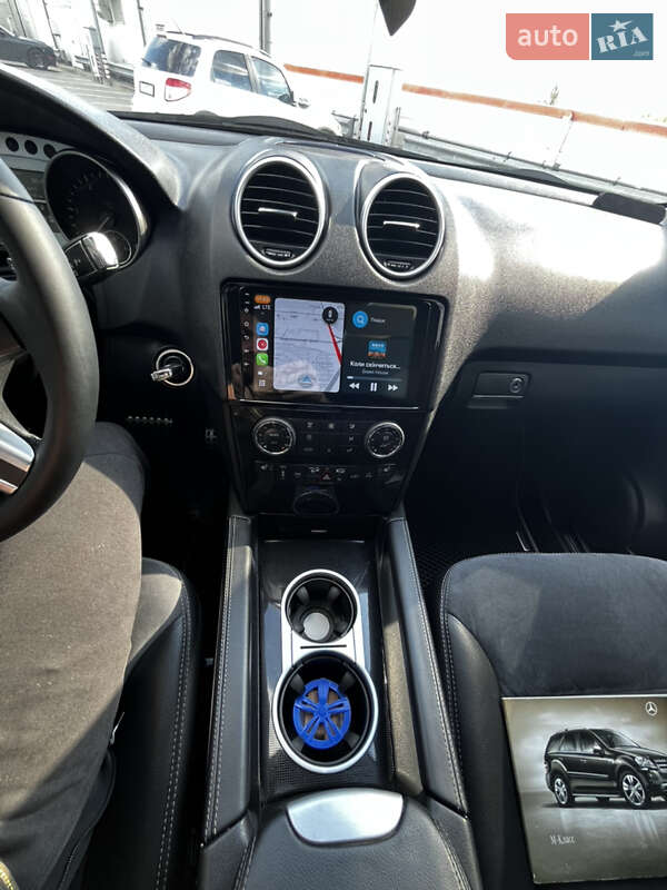 Позашляховик / Кросовер Mercedes-Benz M-Class 2010 в Києві