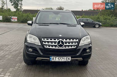 Внедорожник / Кроссовер Mercedes-Benz M-Class 2009 в Снятине