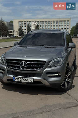 Mercedes-Benz M-Class 2012 Mercedes-Benz M-Class 2012