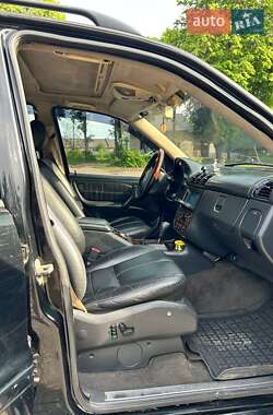 Внедорожник / Кроссовер Mercedes-Benz M-Class 1999 в 