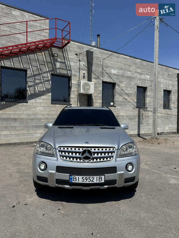 Внедорожник / Кроссовер Mercedes-Benz M-Class 2008 в 