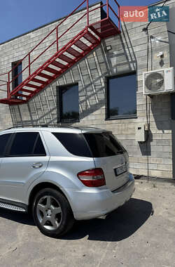 Внедорожник / Кроссовер Mercedes-Benz M-Class 2008 в 