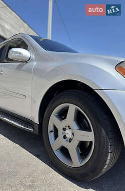 Внедорожник / Кроссовер Mercedes-Benz M-Class 2008 в 