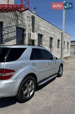 Внедорожник / Кроссовер Mercedes-Benz M-Class 2008 в 