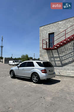 Внедорожник / Кроссовер Mercedes-Benz M-Class 2008 в 