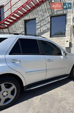 Внедорожник / Кроссовер Mercedes-Benz M-Class 2008 в 