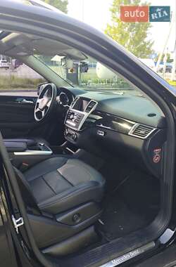 Внедорожник / Кроссовер Mercedes-Benz M-Class 2015 в 