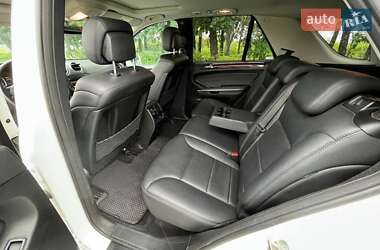 Внедорожник / Кроссовер Mercedes-Benz M-Class 2010 в 