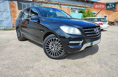 Mercedes-Benz M-Class 2012 Mercedes-Benz M-Class 2012