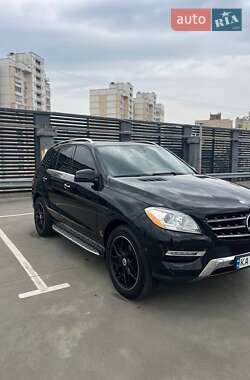 Внедорожник / Кроссовер Mercedes-Benz M-Class 2014 в Киеве