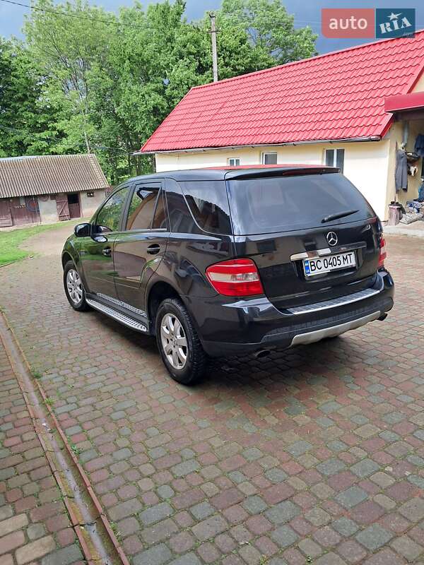 Внедорожник / Кроссовер Mercedes-Benz M-Class 2006 в Львове