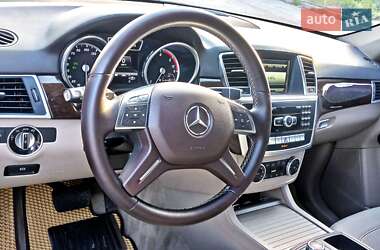 Внедорожник / Кроссовер Mercedes-Benz M-Class 2013 в 