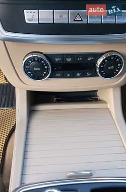 Внедорожник / Кроссовер Mercedes-Benz M-Class 2013 в 