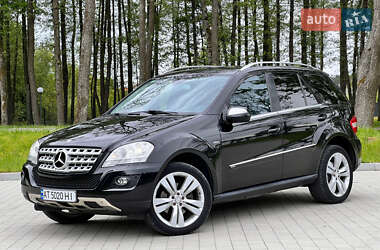 Mercedes-Benz M-Class 2009 Mercedes-Benz M-Class 2009