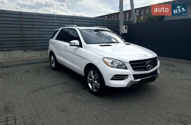 Внедорожник / Кроссовер Mercedes-Benz M-Class 2015 в 