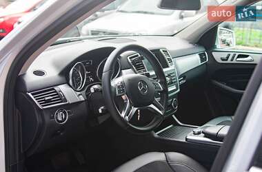 Внедорожник / Кроссовер Mercedes-Benz M-Class 2012 в 
