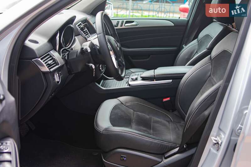 Внедорожник / Кроссовер Mercedes-Benz M-Class 2012 в Киеве