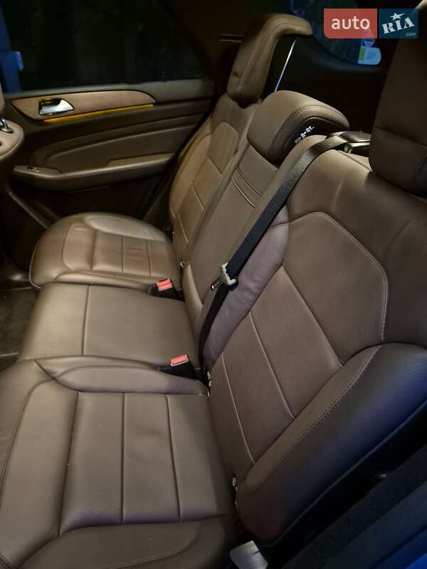 Внедорожник / Кроссовер Mercedes-Benz M-Class 2013 в Луцке
