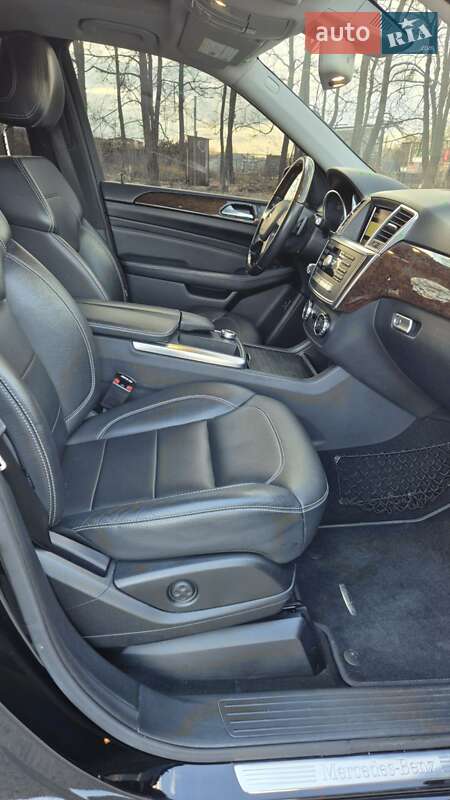 Внедорожник / Кроссовер Mercedes-Benz M-Class 2011 в Полтаве