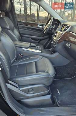 Внедорожник / Кроссовер Mercedes-Benz M-Class 2011 в 