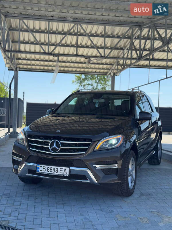 Внедорожник / Кроссовер Mercedes-Benz M-Class 2014 в 