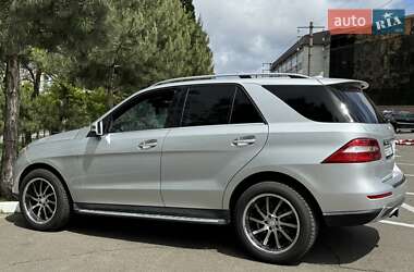 Внедорожник / Кроссовер Mercedes-Benz M-Class 2014 в 