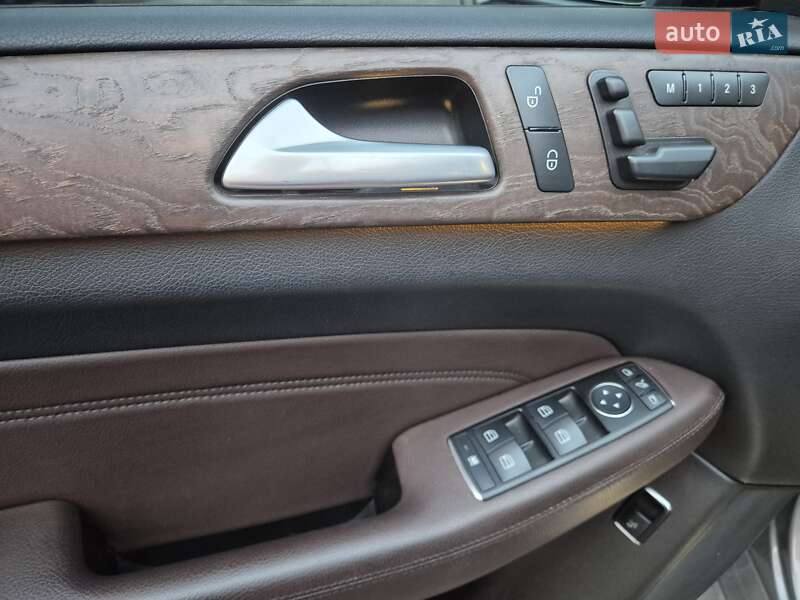 Внедорожник / Кроссовер Mercedes-Benz M-Class 2013 в Луцке