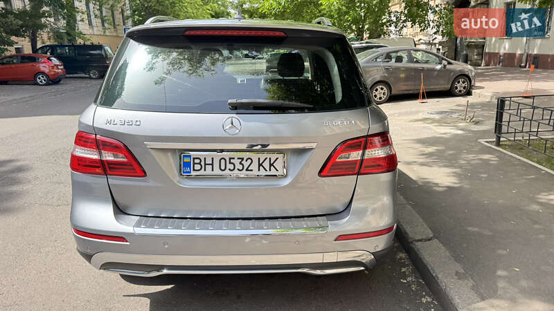 Внедорожник / Кроссовер Mercedes-Benz M-Class 2012 в Одессе