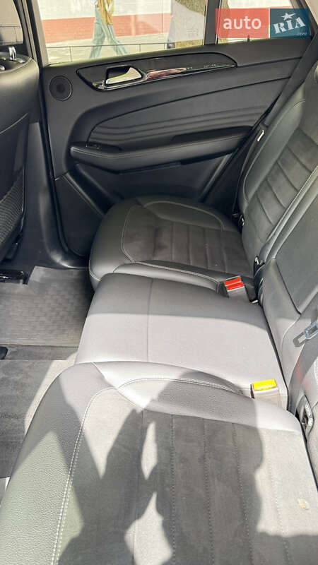 Внедорожник / Кроссовер Mercedes-Benz M-Class 2012 в Одессе
