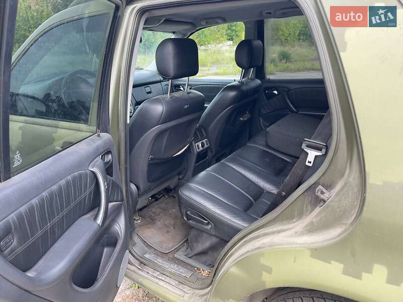 Внедорожник / Кроссовер Mercedes-Benz M-Class 2002 в Ровно