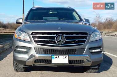 Внедорожник / Кроссовер Mercedes-Benz M-Class 2014 в 
