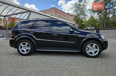Позашляховик / Кросовер Mercedes-Benz M-Class 2006 в 