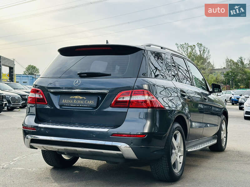 Позашляховик / Кросовер Mercedes-Benz M-Class 2013 в Харкові