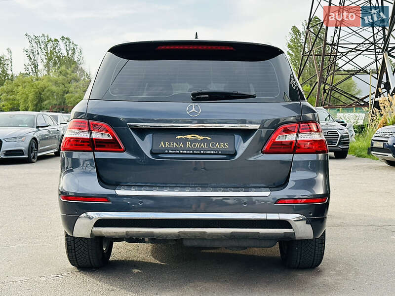 Позашляховик / Кросовер Mercedes-Benz M-Class 2013 в Харкові