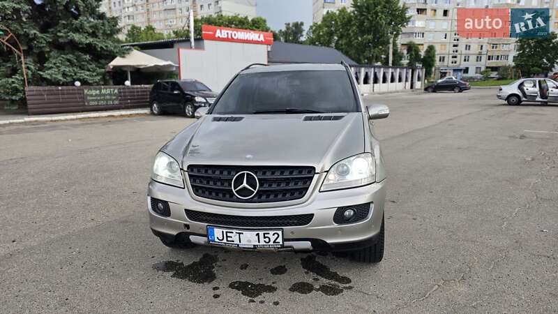 Mercedes-Benz M-Class 2006