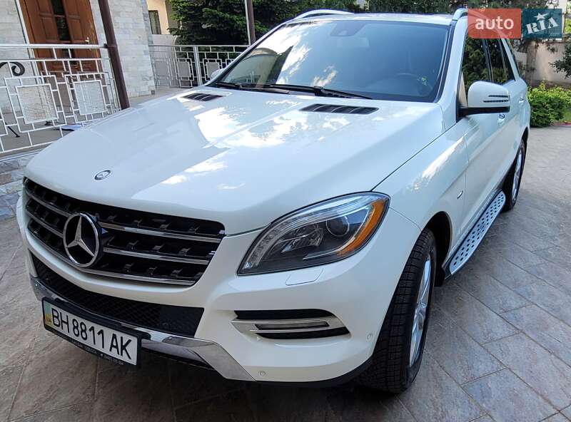 Внедорожник / Кроссовер Mercedes-Benz M-Class 2012 в Одессе