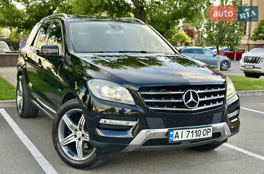 Mercedes-Benz M-Class 2011 Mercedes-Benz M-Class 2011