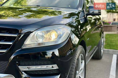 Внедорожник / Кроссовер Mercedes-Benz M-Class 2011 в 