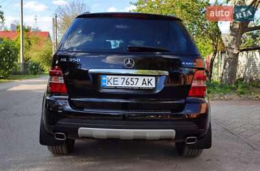 Внедорожник / Кроссовер Mercedes-Benz M-Class 2007 в 