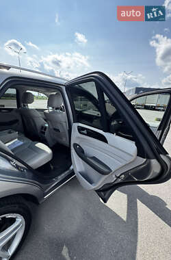 Внедорожник / Кроссовер Mercedes-Benz M-Class 2014 в 