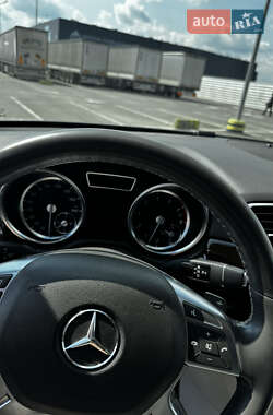 Внедорожник / Кроссовер Mercedes-Benz M-Class 2014 в 
