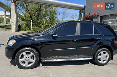 Позашляховик / Кросовер Mercedes-Benz M-Class 2007 в 