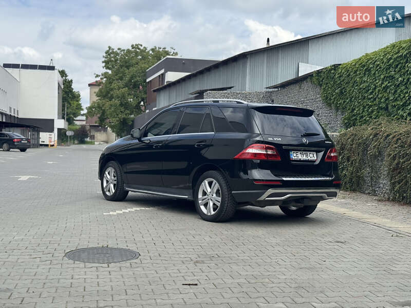 Внедорожник / Кроссовер Mercedes-Benz M-Class 2013 в Черновцах