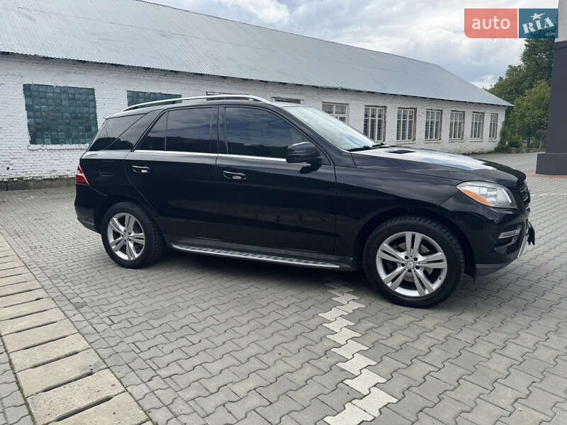 Внедорожник / Кроссовер Mercedes-Benz M-Class 2013 в Черновцах