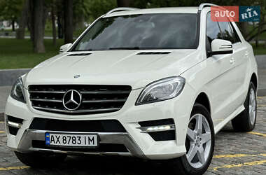 Позашляховик / Кросовер Mercedes-Benz M-Class 2013 в 