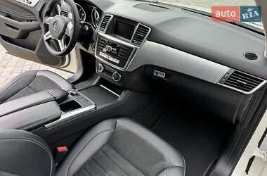 Позашляховик / Кросовер Mercedes-Benz M-Class 2013 в 