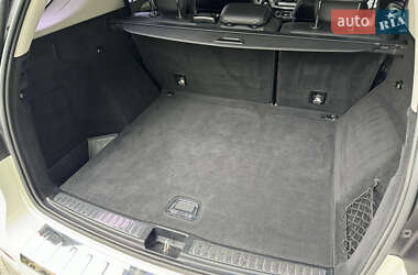 Позашляховик / Кросовер Mercedes-Benz M-Class 2013 в 