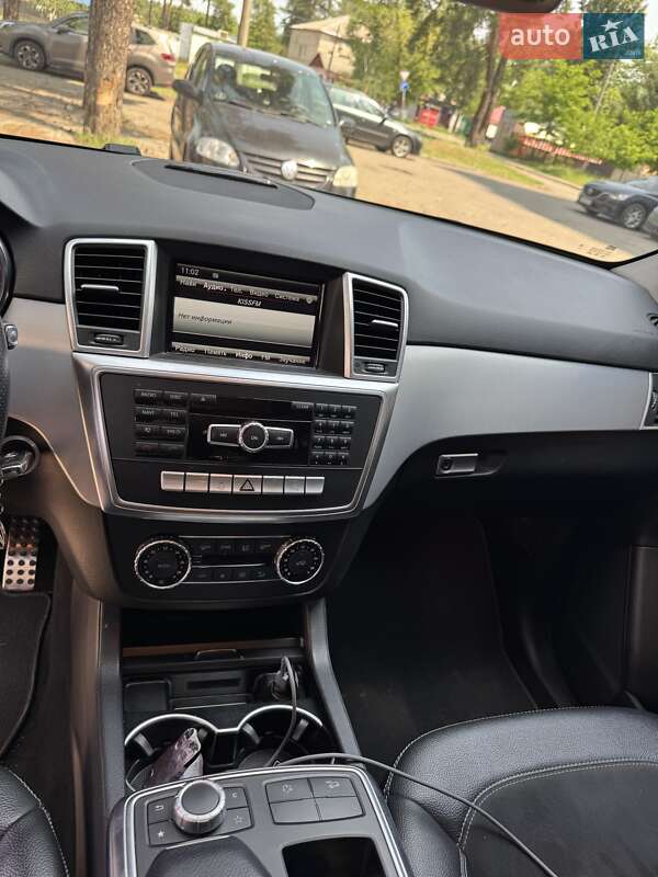 Позашляховик / Кросовер Mercedes-Benz M-Class 2013 в Києві
