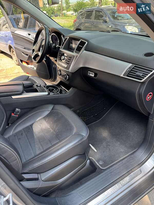 Позашляховик / Кросовер Mercedes-Benz M-Class 2013 в Києві