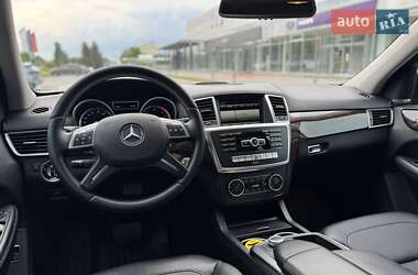 Внедорожник / Кроссовер Mercedes-Benz M-Class 2013 в 